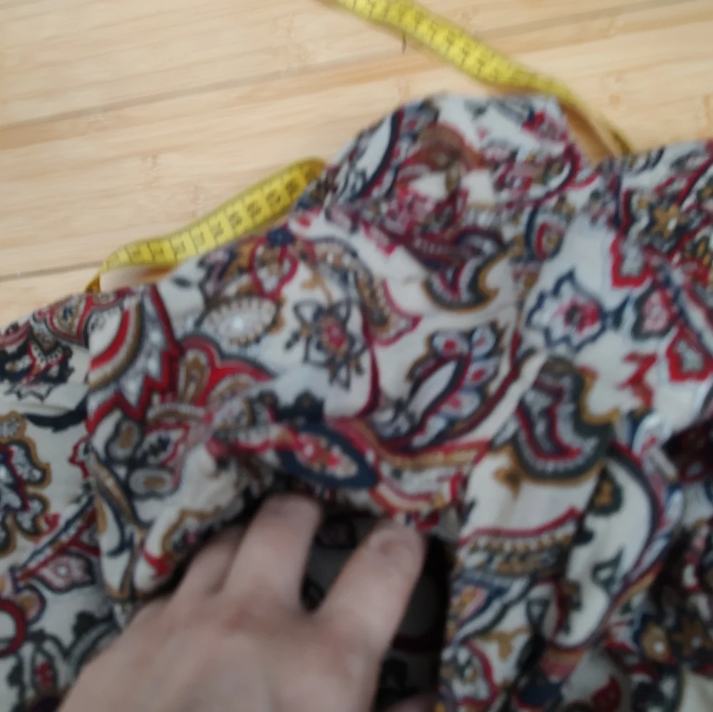 Vintage tan and red paisley print pleated skirt - Picture 5 of 9